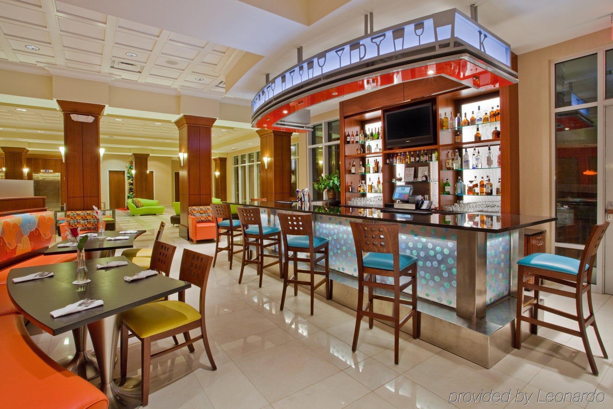 Hilton Garden Inn دالتون المطعم الصورة